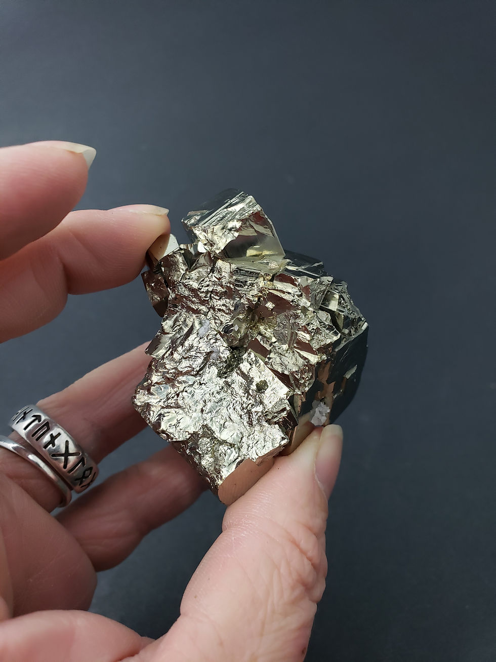 Thumbnail: Pyrite Cluster