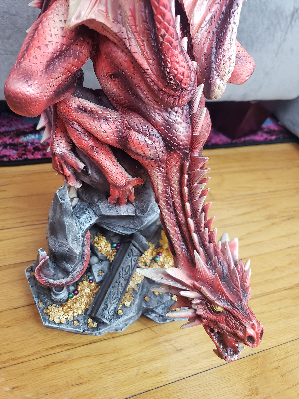 Thumbnail: Fire Dragon Statue