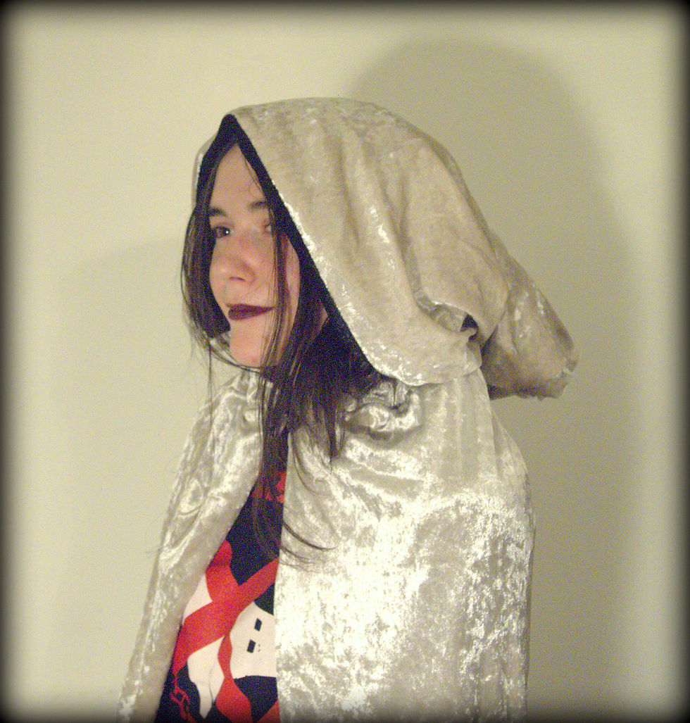 Thumbnail: Yin Yang Cloak