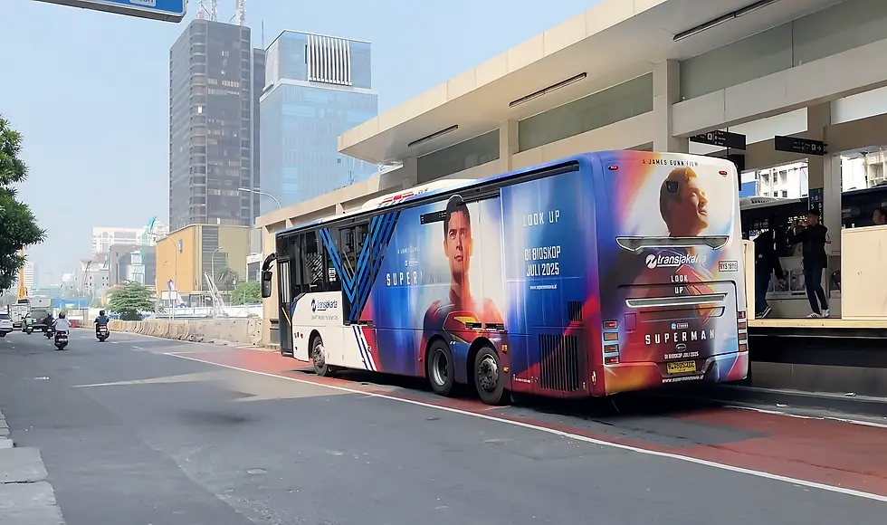 Warner Bros “Superman” Branding on Transjakarta Teams Up with BoostAD