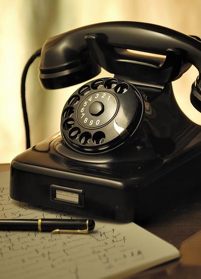 phone-499991_1280 copy_edited.png