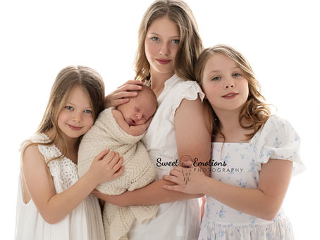Newborn Photographer Hills District