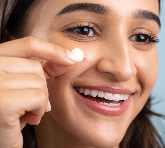 Thumbnail: DermaDot Invisible Pimple Patches