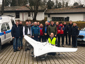 Erfolgreiche Demonstration der Personensuche mit 5G-fähigem VTOL, kombiniertem Wärmebild und Handyortung
