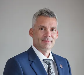 Simon Coles_edited.webp