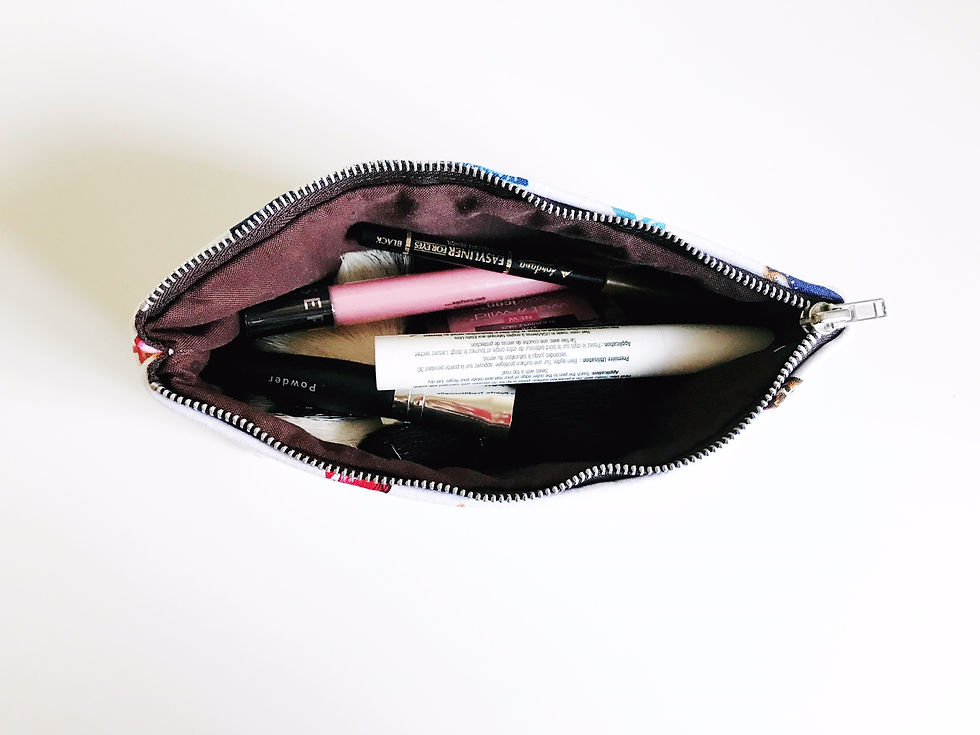 Thumbnail: Ladies Shoes Makeup Bag interior view