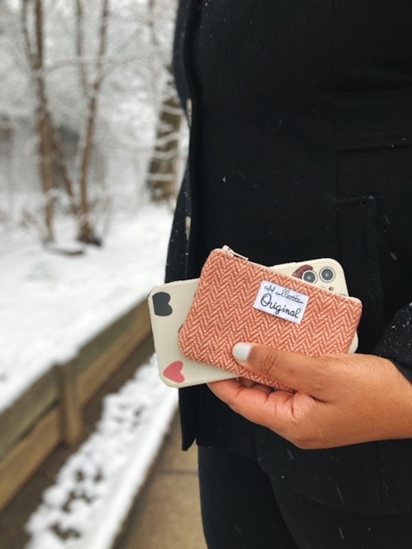 winter style women- pink wallet