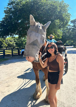 5F752F8A-17C0-4E48-9990-EFE739E9C421