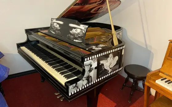 Knabe grand piano featuring Marilyn Monroe Hollywood artwork, custom design, Rockafellow Piano San Antonio Texas.