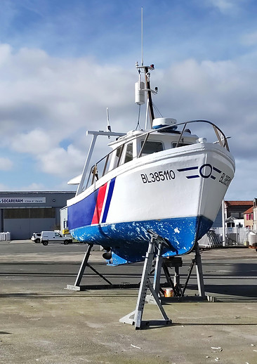 préparation nettoyage cryogénique coque de bateau