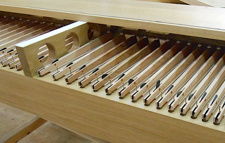 Components on a Skrabl soundboard