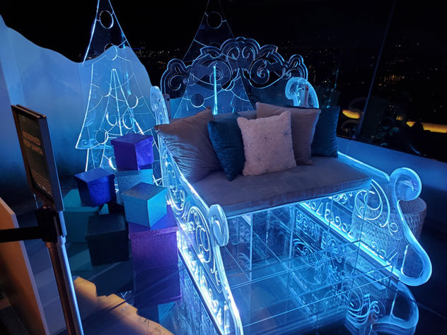 Tony Alexander Designs Holiday Installation; Space Needle