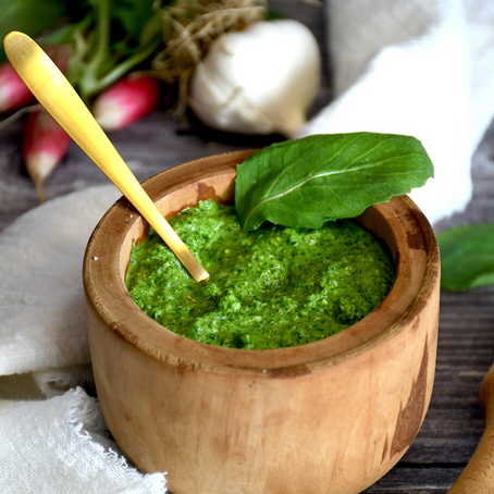 Pesto de fanes de radis