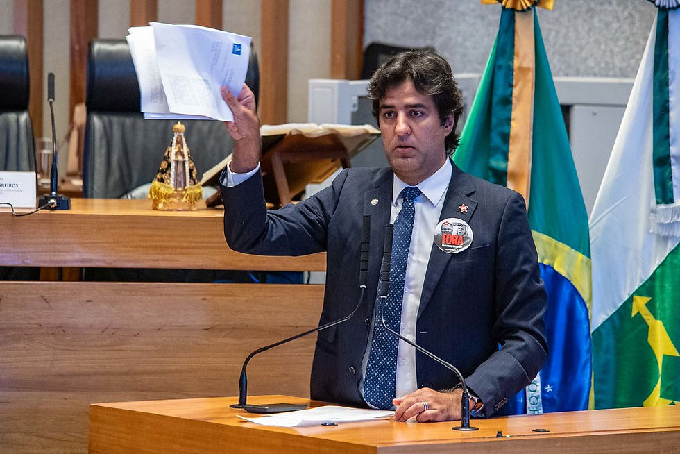 Deputado denuncia contrato de R$ 54,8 mi na Educação, colapso do sistema Educa-DF e pede ao TCDF a suspensão dos repasses