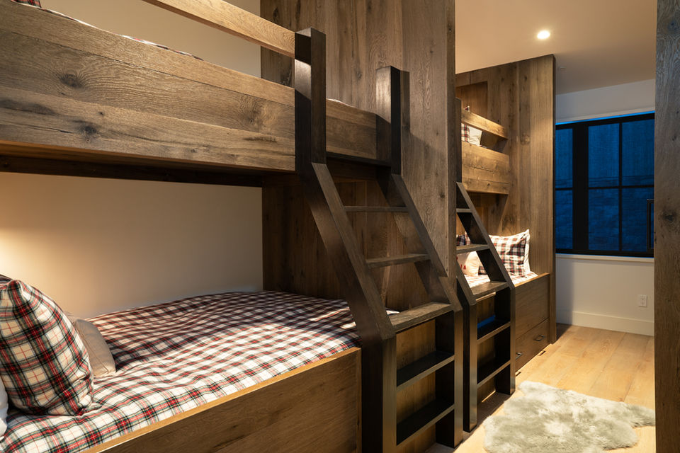 MOUNTAIN MODERN FARMHOUSE