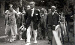 mustafa-kemal-ataturk-13