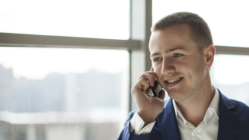 Leider uit de zorg in een telefoongesprek