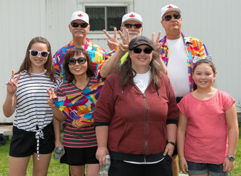 Back: Rick, Bob, Mike; Front: Laura, Soo, Liz and Lindsay (BBQ, 2017)
