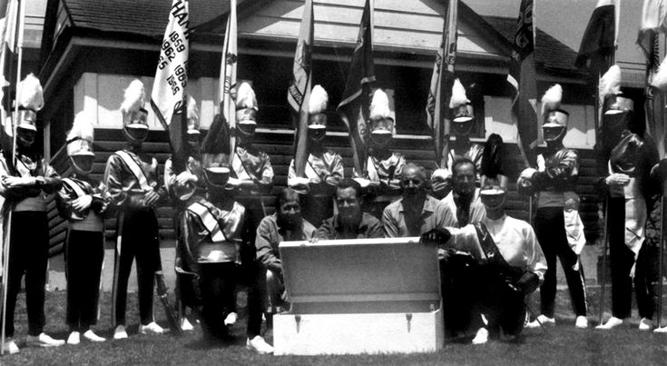 So what's with this box? Does anyone know? (1967)