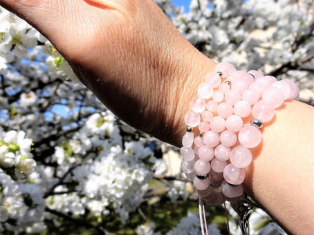 Le Quartz rose pour apporter à notre cœur de l'amour inconditionnel