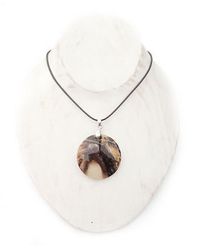 Pendentif en pierre naturelle Opale noire de Madagascar