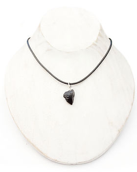 Pendentif en pierre naturelle brute TRES RARE Spinelle noir du Brésil