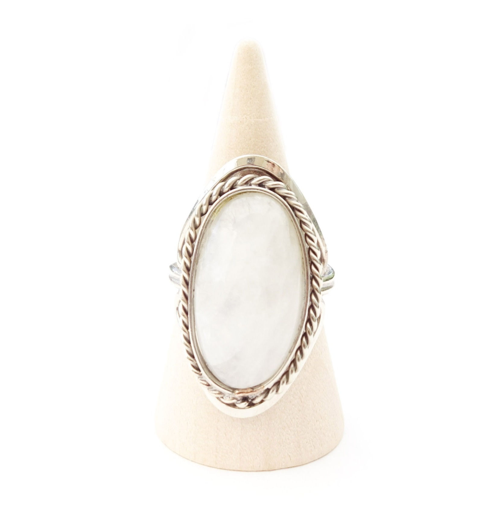 Grande bague réglable réalisée en pierre naturelle Pierre de lune