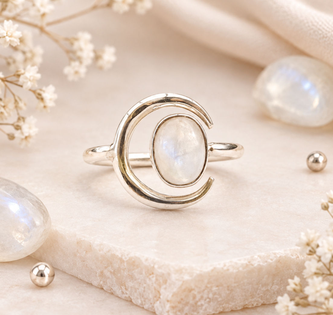 Bague en argent 925 réalisée en pierre naturelle Pierre de lune d'Inde