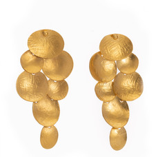 Aretes de bronce con baño de oro. Joyería mexicana, diseño contemporáneo. 