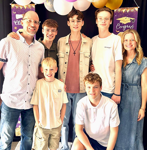 Fam Square_edited_edited_edited.jpg