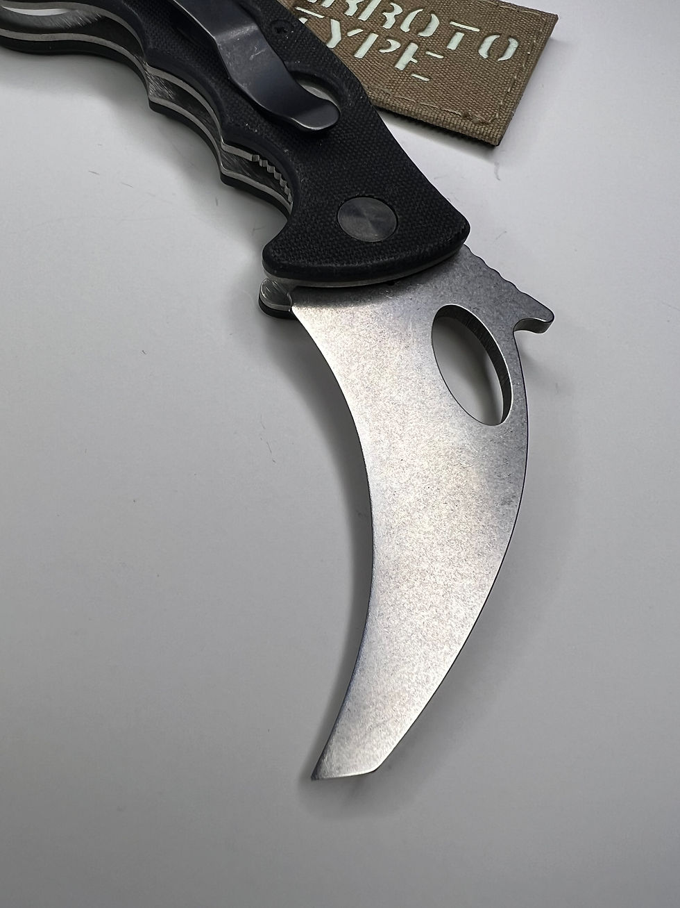 Thumbnail: Emerson Combat Karambit