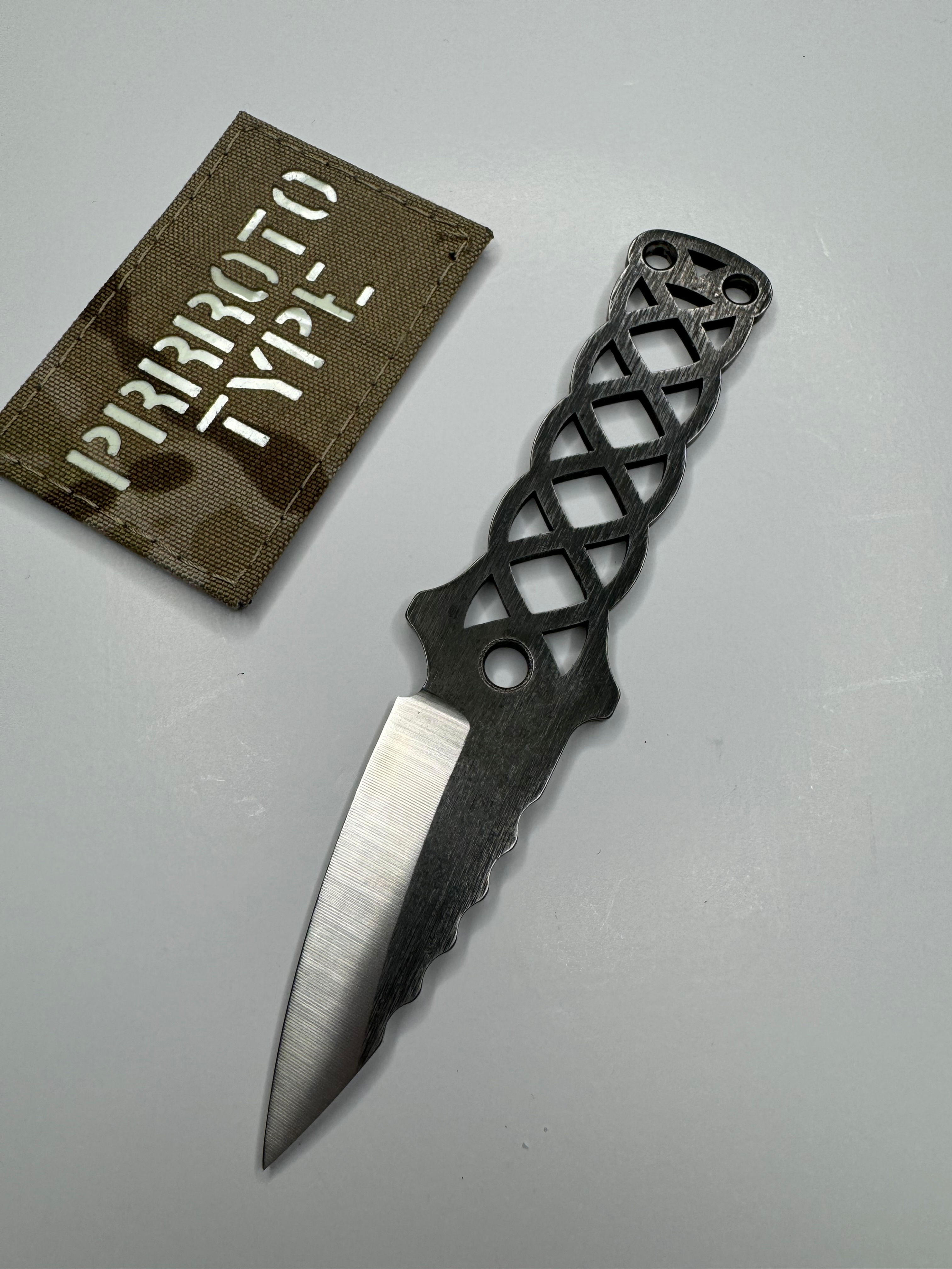 Sgian Dubh w/ leather sheath