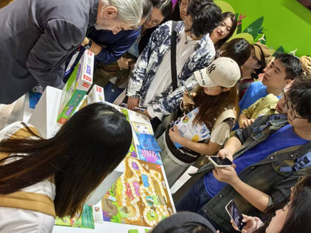 Eine Lernspiel-Welt für Mathematik