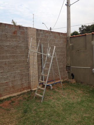 Antena direcional em ângulo