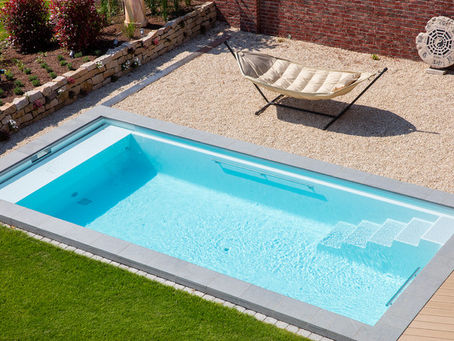 Sichtbeton Pool bauen lassen – Ästhetik in Perfektion