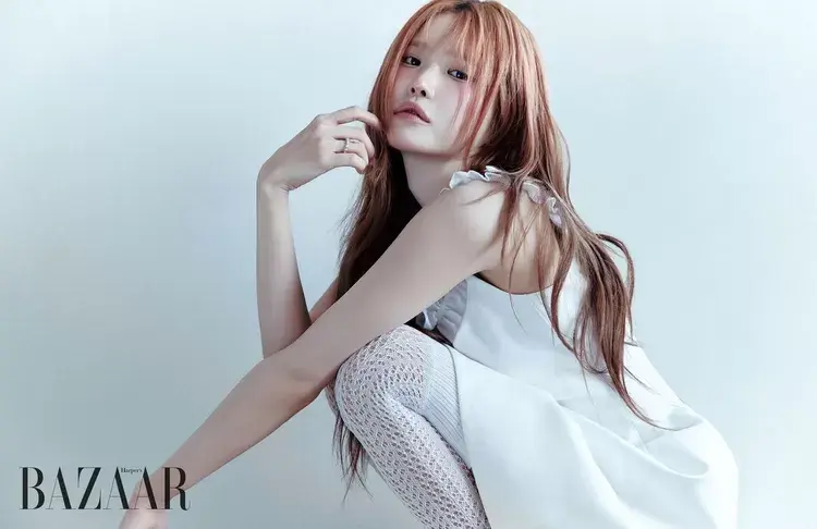 ¡Fromis 9 luce increíblemente hermosa para Harper's Bazaar Korea, habla sobre su álbum de regreso y más! (Soompi)