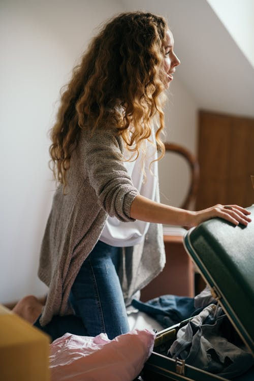 Packing light and still dressing to look good can be especially difficult