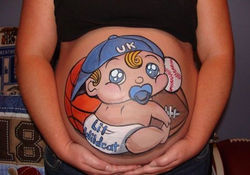 MAQUILLAGE EN LA PANZA DE LA MADRE 3