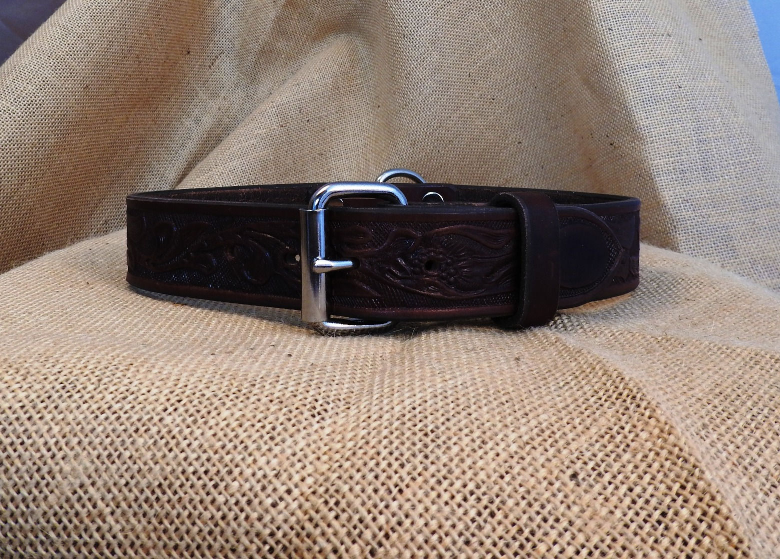 Kožený obojek, zdobený, šířka 3,8 cm