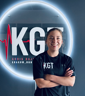 Karolina trenerka 2.heic