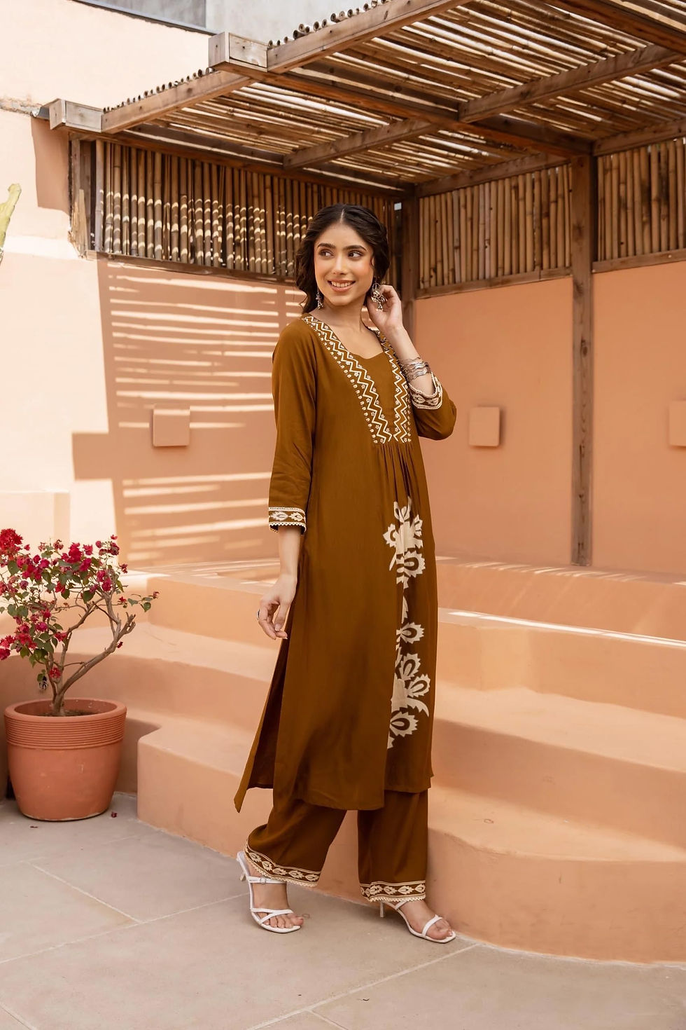 Thumbnail: ANNI DESIGNER Women's Rayon Viscose Straight Printed Kurta with Pant (CHITRAN...