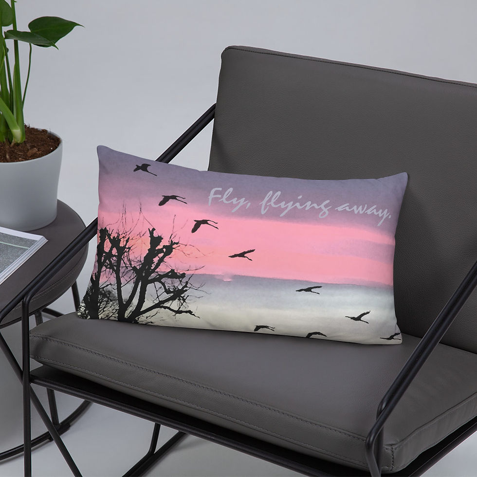 Miniaturbild: Basic Pillow with flying birds through the nature. 