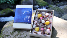 夏の和菓子のパッケージ