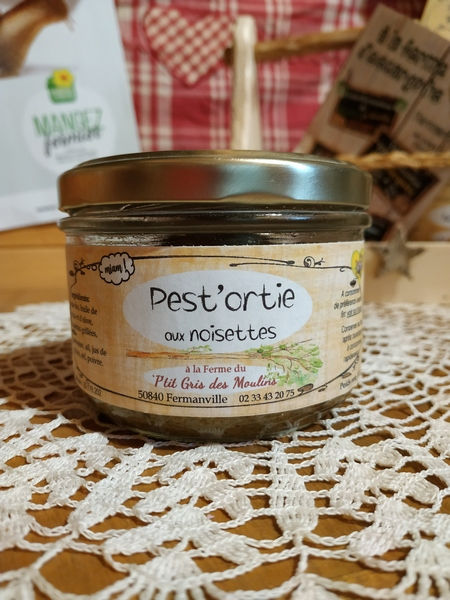 pesto aux orties et aux noisettes