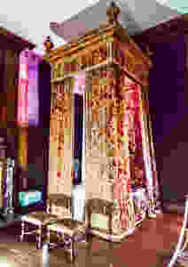 Queen Anne's 18th century bed