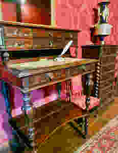 Victor Hugo's stand up writing desk