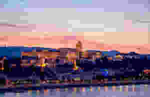 Buda Castle seen from the Pest side of Budapest, an unmissable site in Budapest