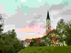 Vilshofen, with the spire of St. John the Baptist Church