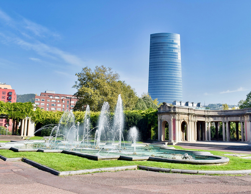 fountain in Dona Casilda Iturrizar Park