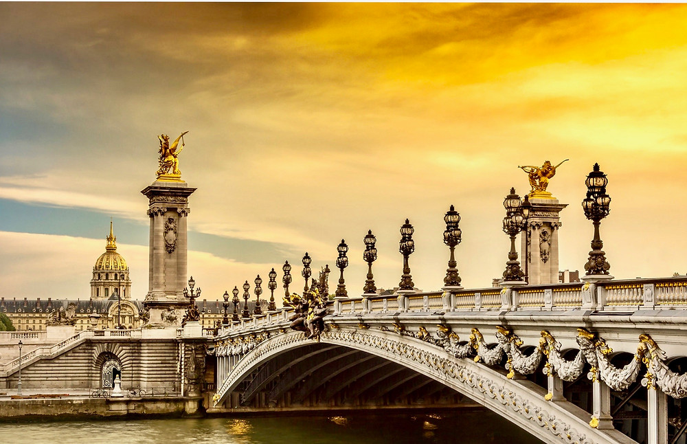 Ponte Alexandre III, the prettiest bridge in Paris